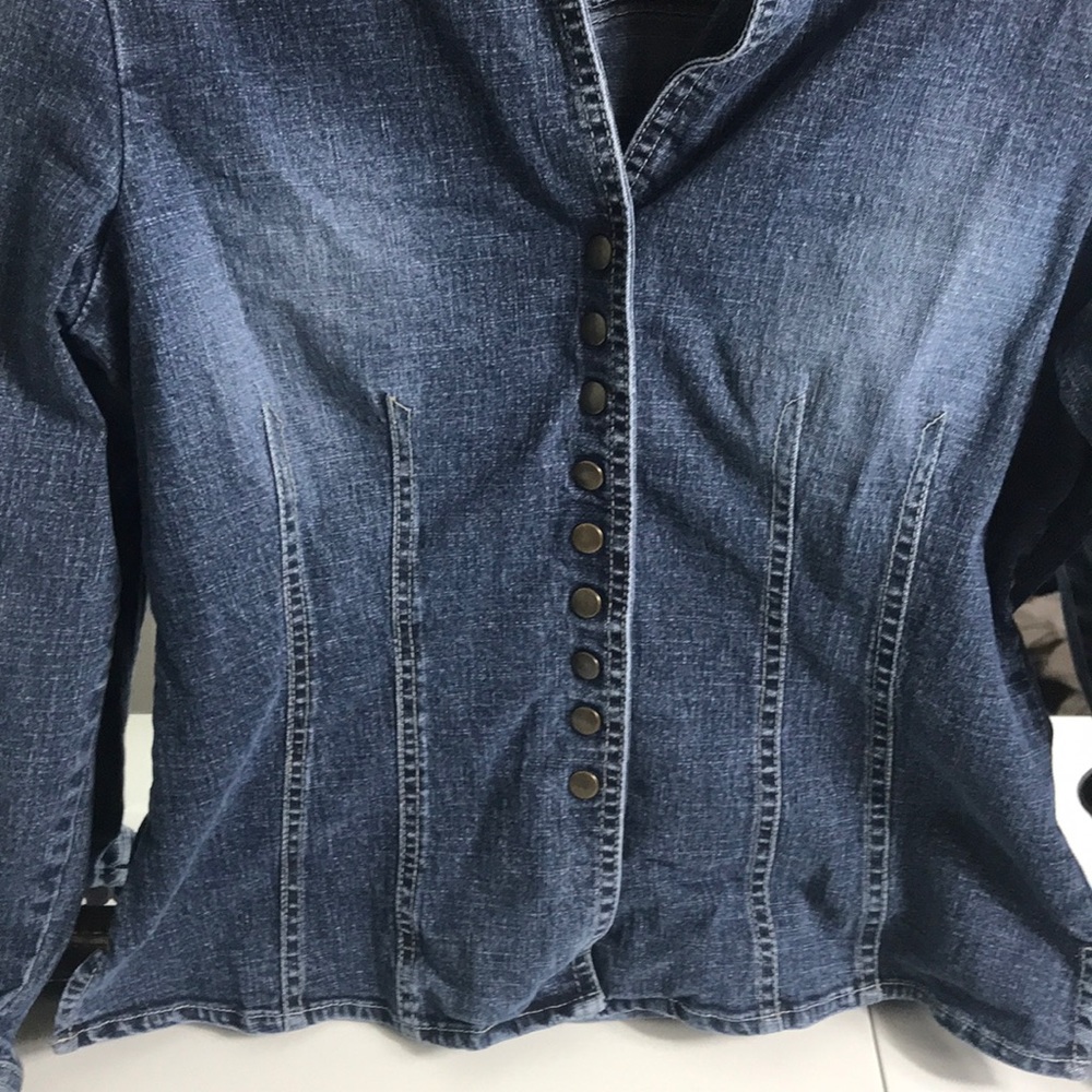 A.M.I Denim jacket shirt with tailored waist Sz S - Picture 3 of 5